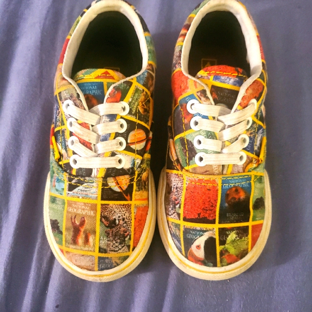 National Geographic Vans